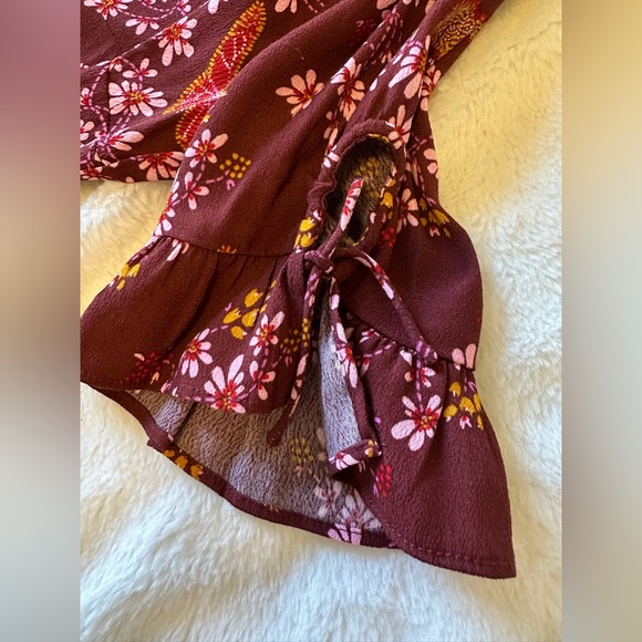 Madewell Tie-Sleeve Wrap Top in Butterfly Sanctuary - Picture 7 of 7